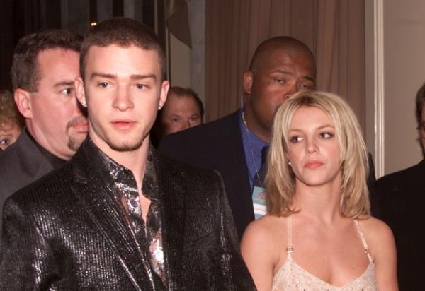 Justin Timberlake and Britney Spears at 'A Family Celebration 2001' at the Regent Beverly Wilshire Hotel, Beverly Hills, Ca. 4/1/01. Los Angeles. Photo by Kevin Winter/Getty Images.